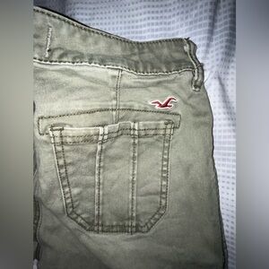 Hollister green pants in size 3 (junior)/26 waist.